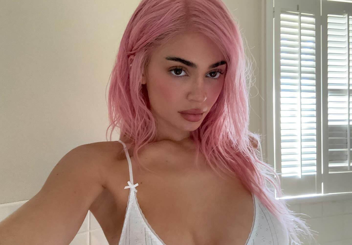 Kylie Jenner with pink hair