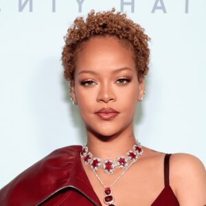 Rihanna Wore Her Natural Curls for the Fenty Hair Launch